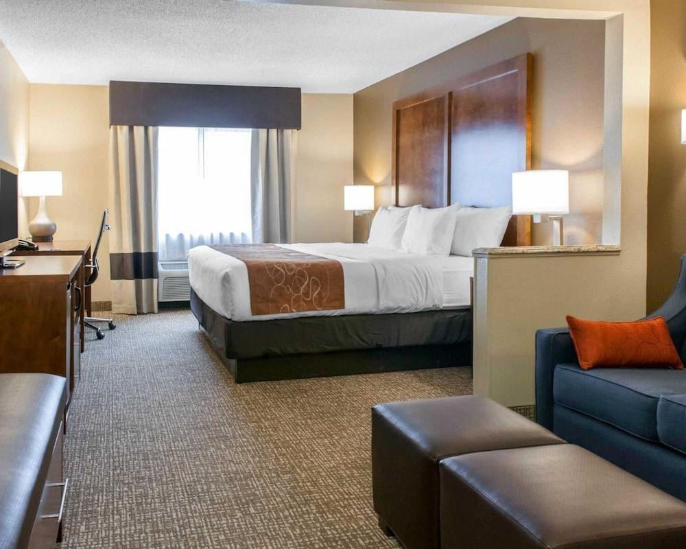 Comfort Suites Terre Haute University Area Esterno foto