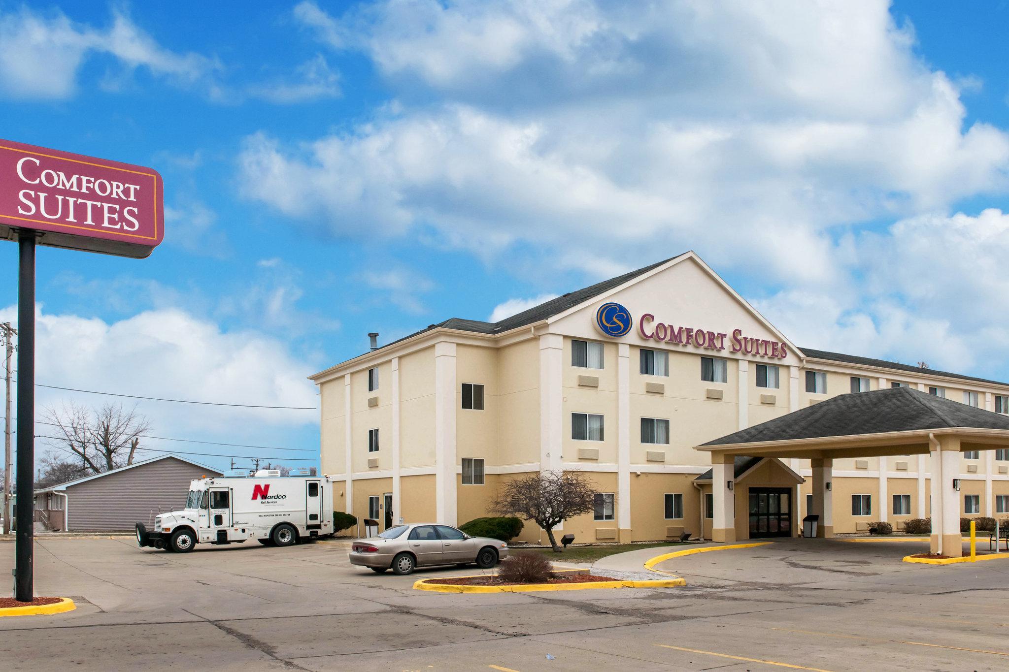 Comfort Suites Terre Haute University Area Esterno foto