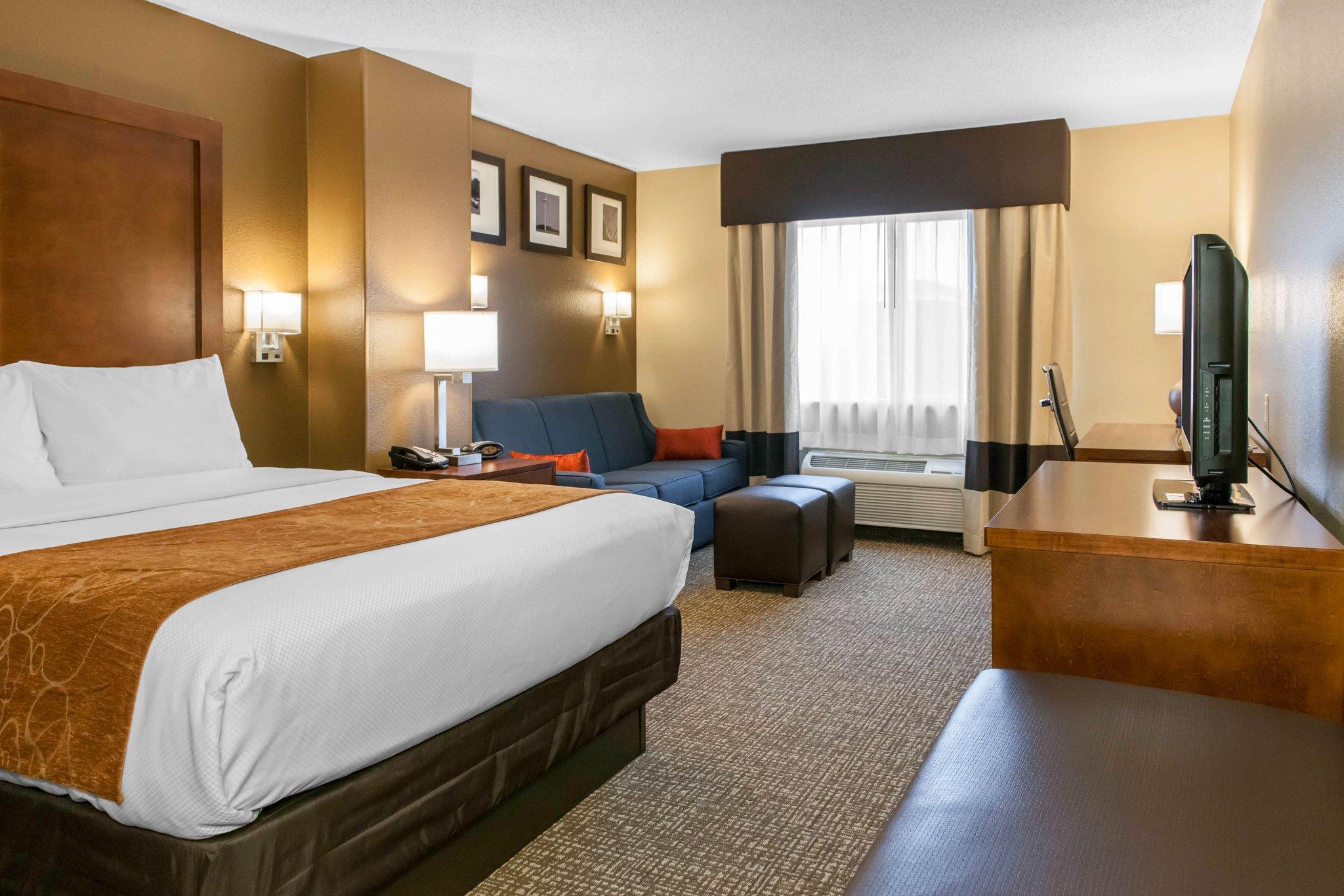 Comfort Suites Terre Haute University Area Esterno foto