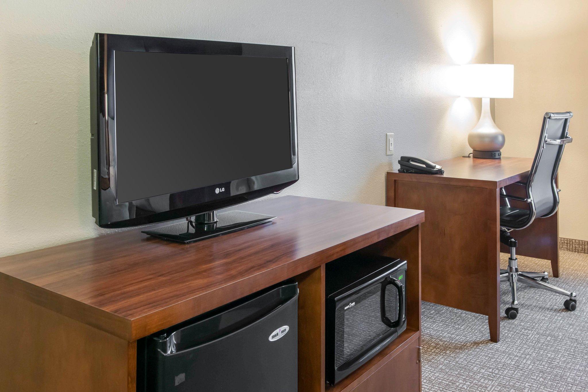 Comfort Suites Terre Haute University Area Esterno foto
