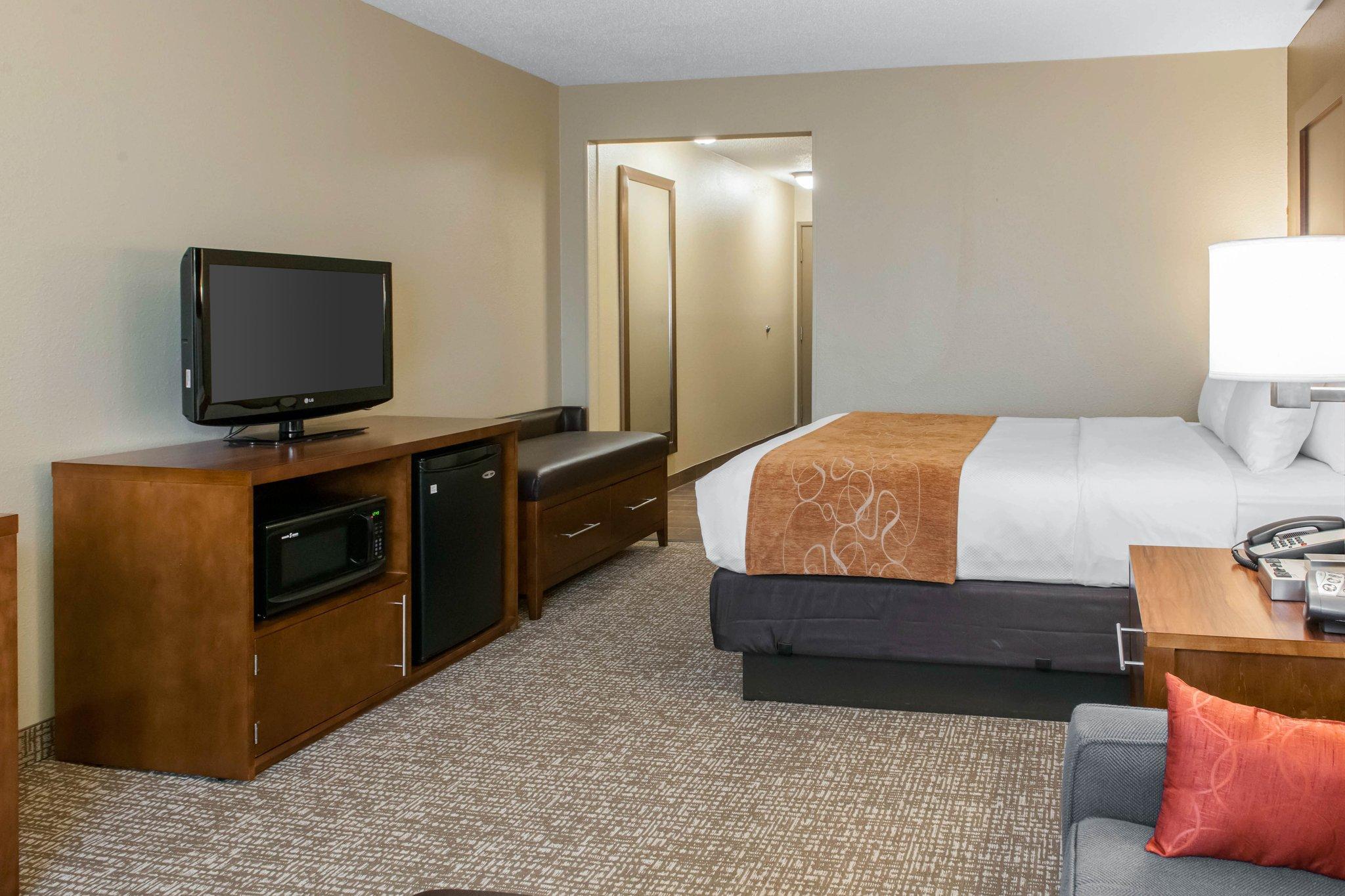 Comfort Suites Terre Haute University Area Esterno foto