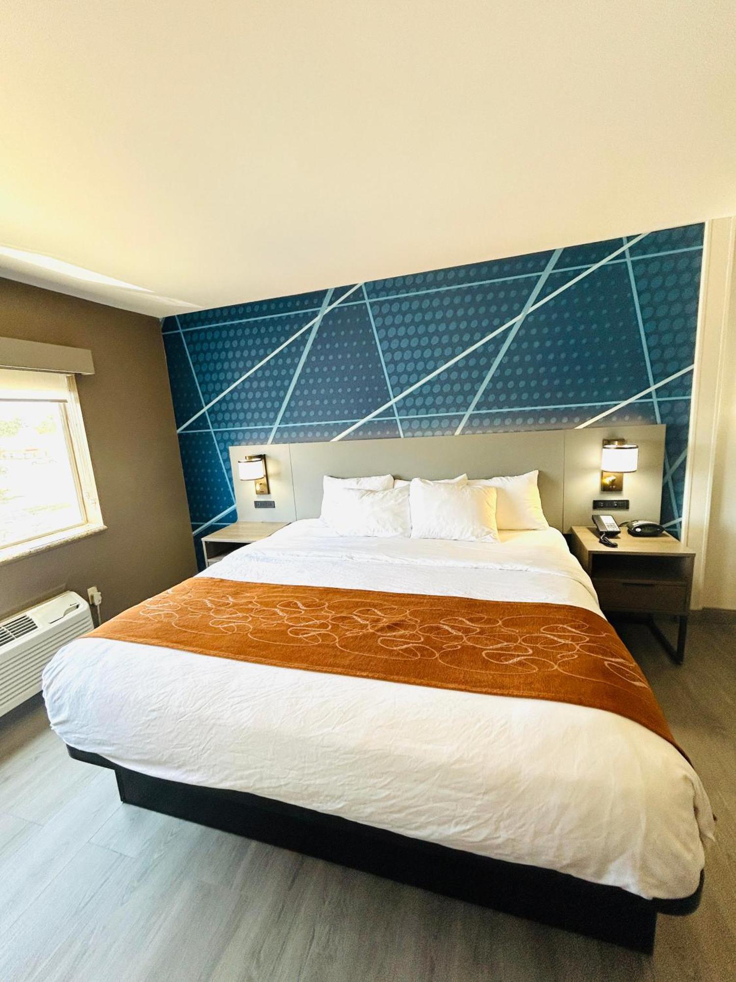 Comfort Suites Terre Haute University Area Esterno foto
